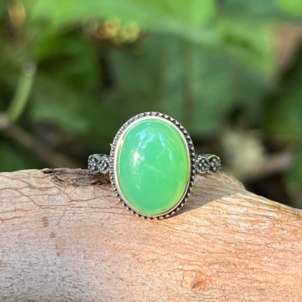 Sterling‎ silver adjustable green jade ring